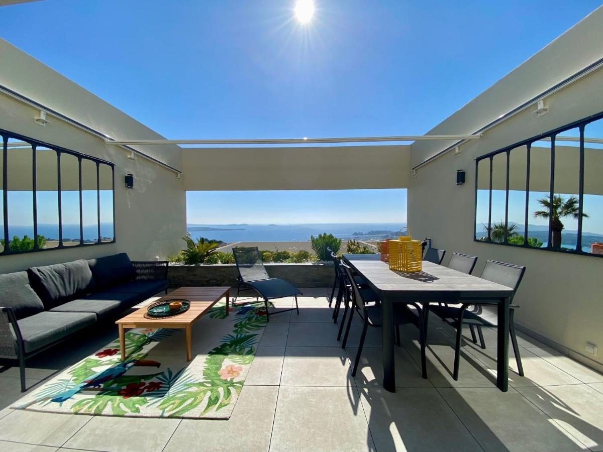 Superbe T2 44m2 - Grande Terrasse Vue Panoramique Exceptionnelle Piscine - Parking Bandol