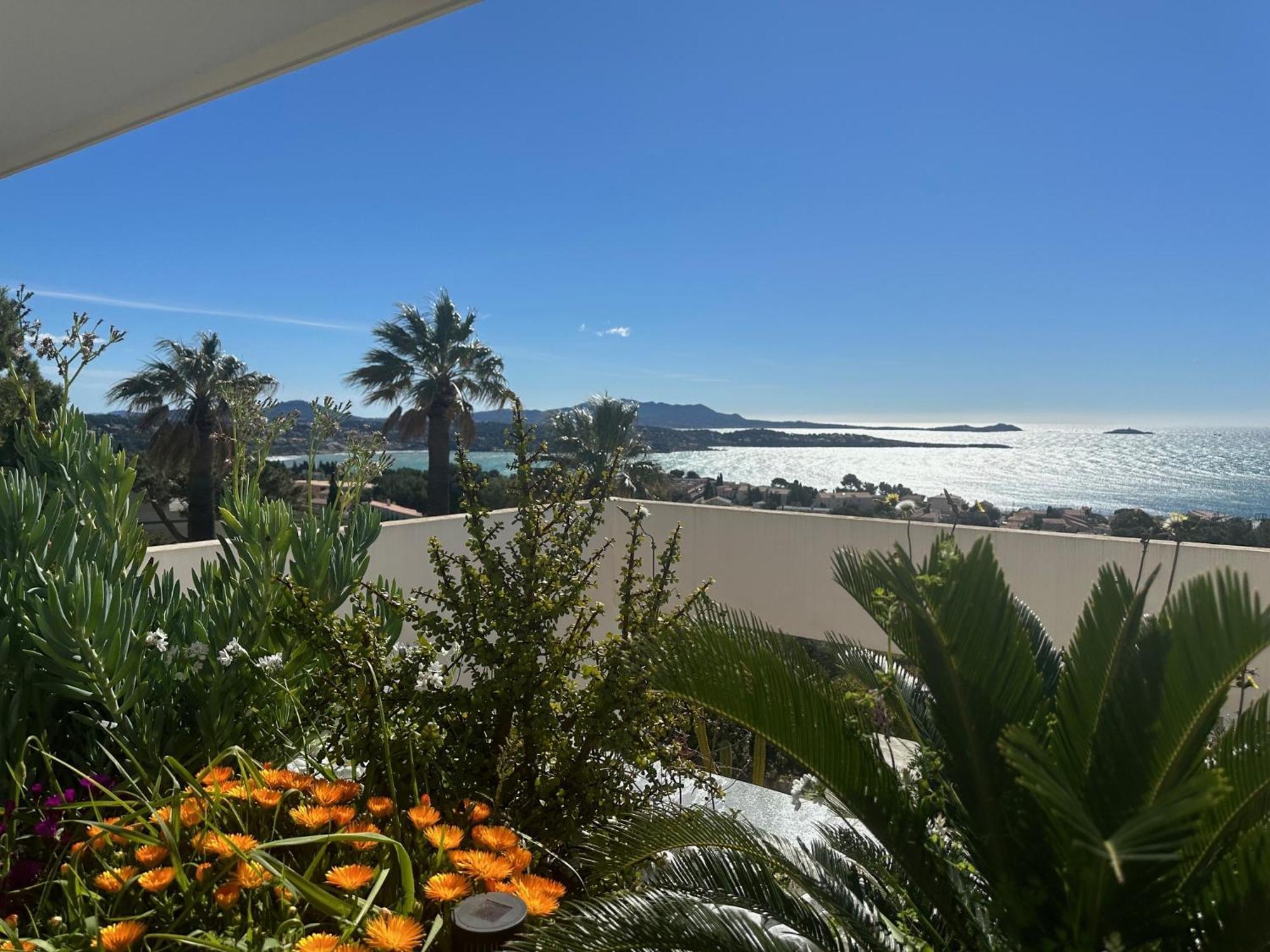 Les Katikias 2 Pièces Terrasse Vue * Bandol